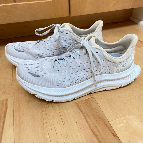 Hoka Kawana Sneakers in white and cream size 10 B women’s - Picture 1 of 8